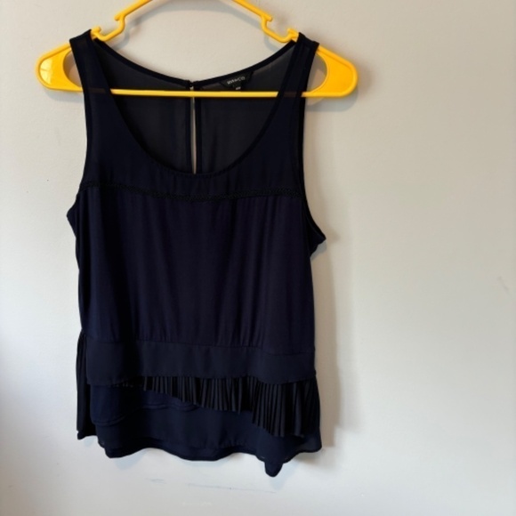 RW&CO. Navy Sleeveless Blouse - Picture 9 of 9